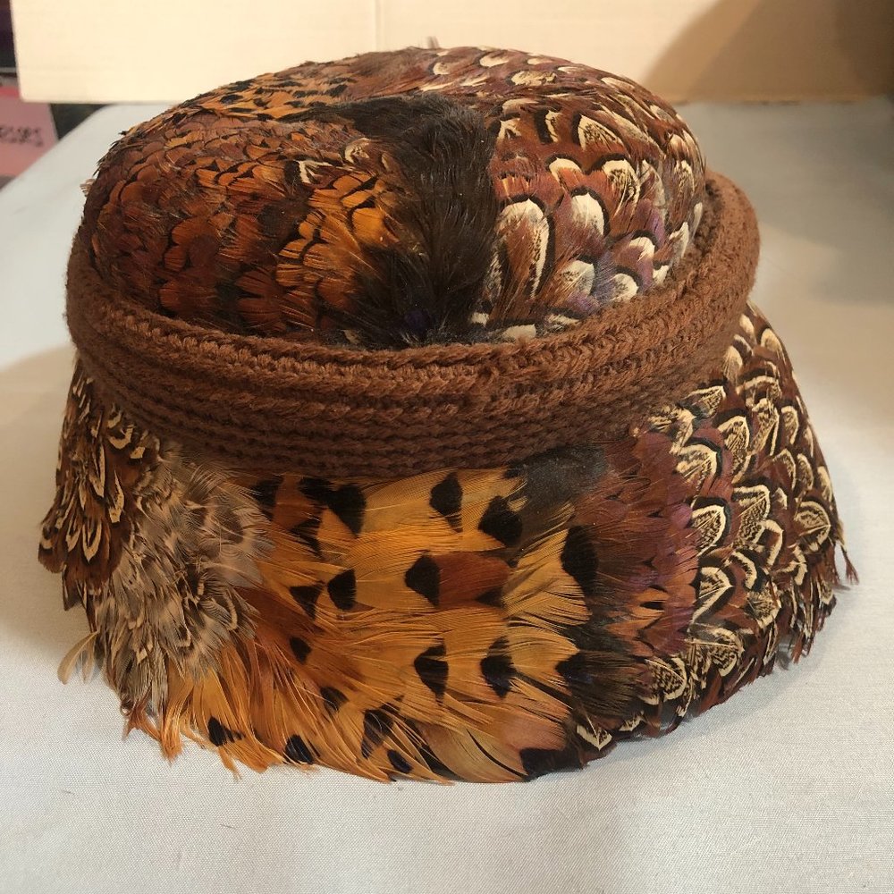 VINTAGE MCM Mohair Mahara UNIQUE Round Pheasant? Feather Womens 75% Wool Hat